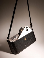 Bolsa May Feminina Transversal Animal Print Cobra P&b